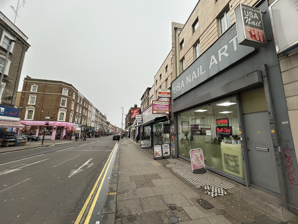 Kilburn High Road, London